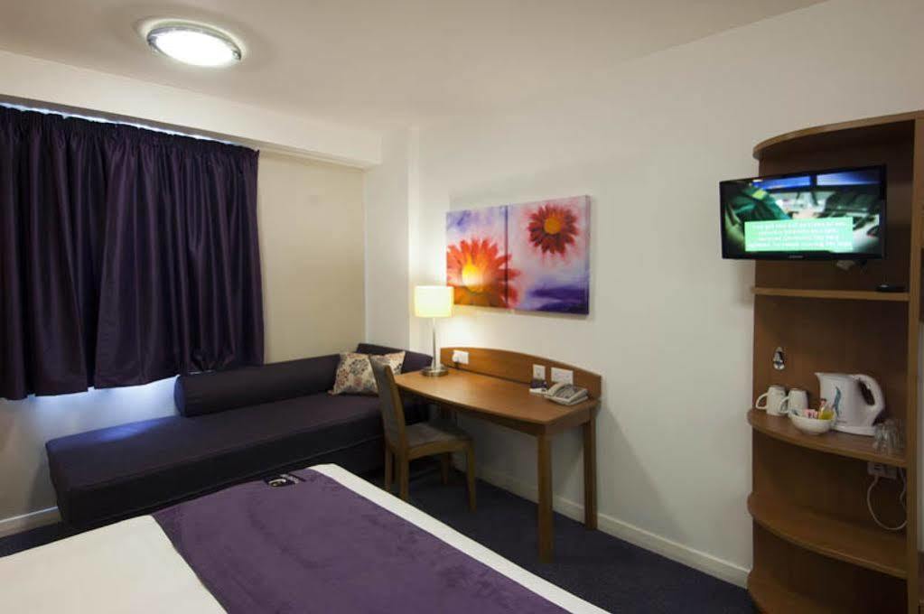 Premier Inn Bradford Central Екстер'єр фото