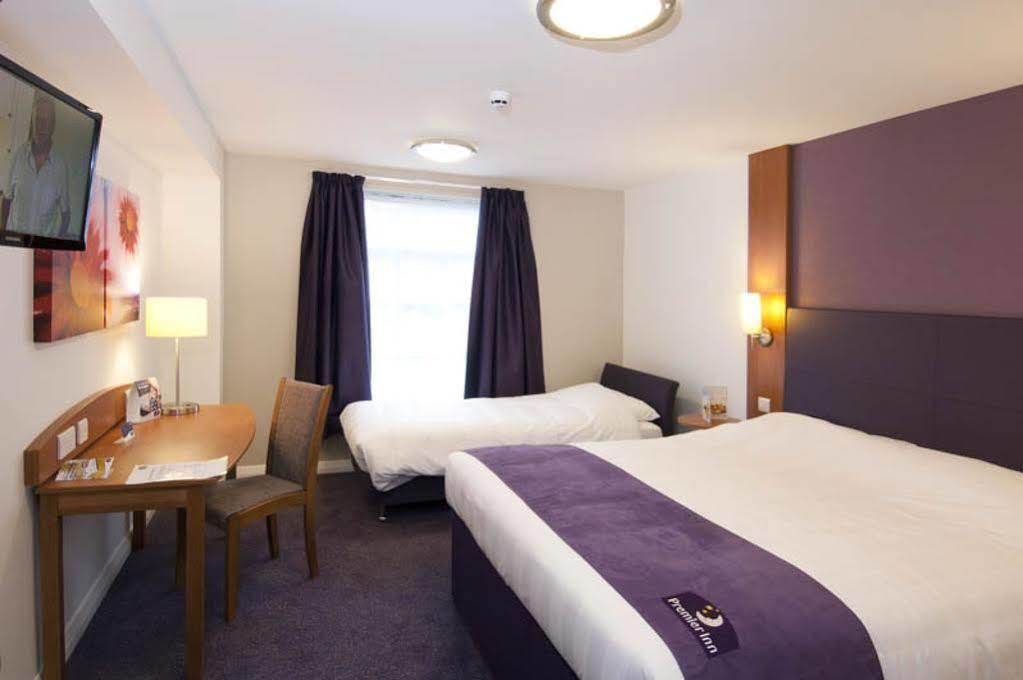 Premier Inn Bradford Central Екстер'єр фото