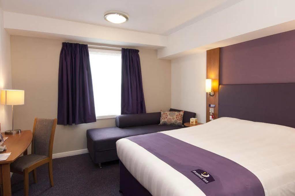 Premier Inn Bradford Central Екстер'єр фото
